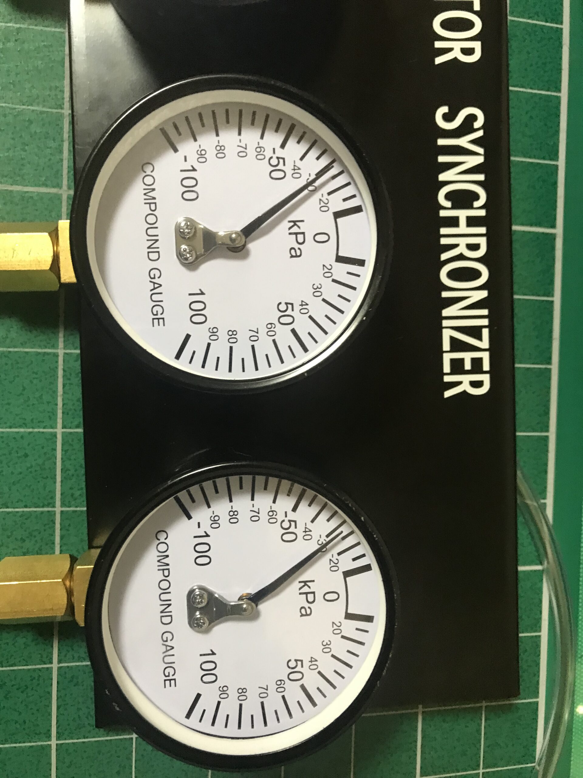 Vacuum gauge needle calibration
