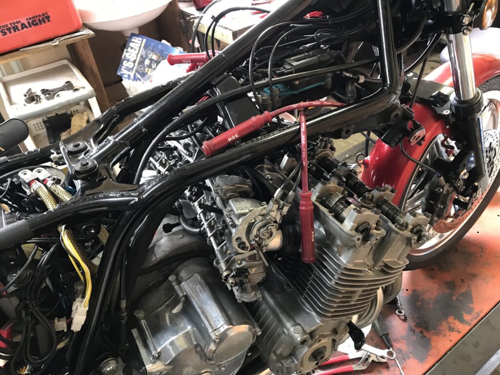 HONDA CBX1000-head cover removal