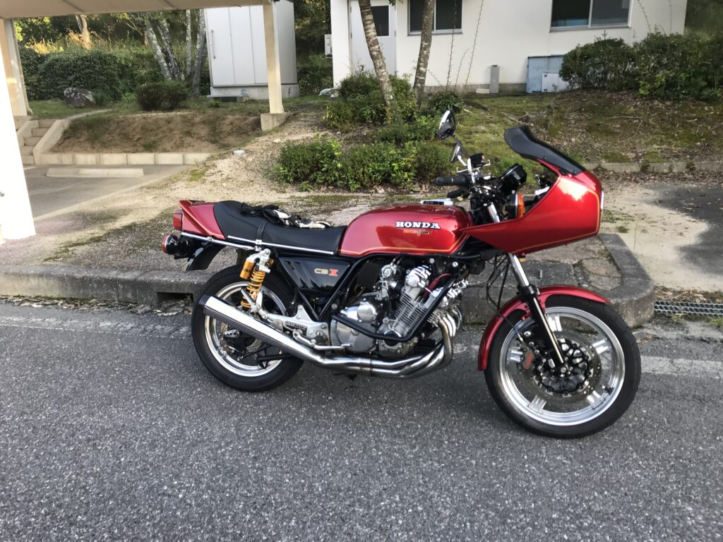 HONDA CBX1000- expressway service area