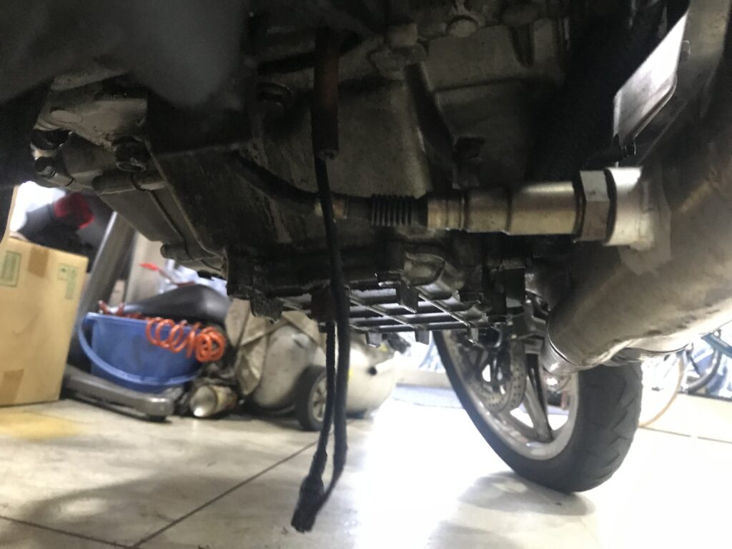 CBX1000 - Muffler and Sensor Bung